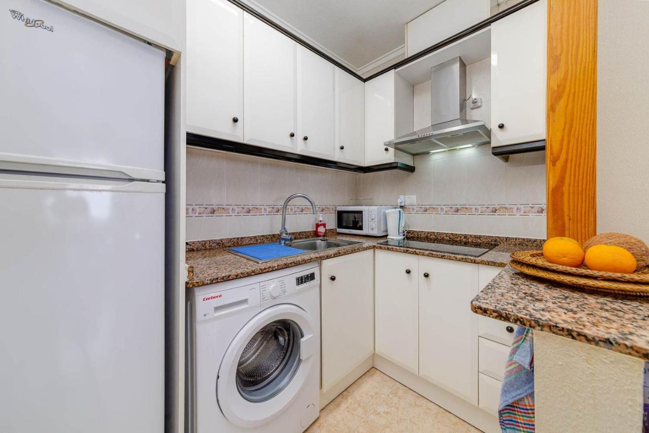 Cozy Appartment Torrevieja At Irina Экстерьер фото